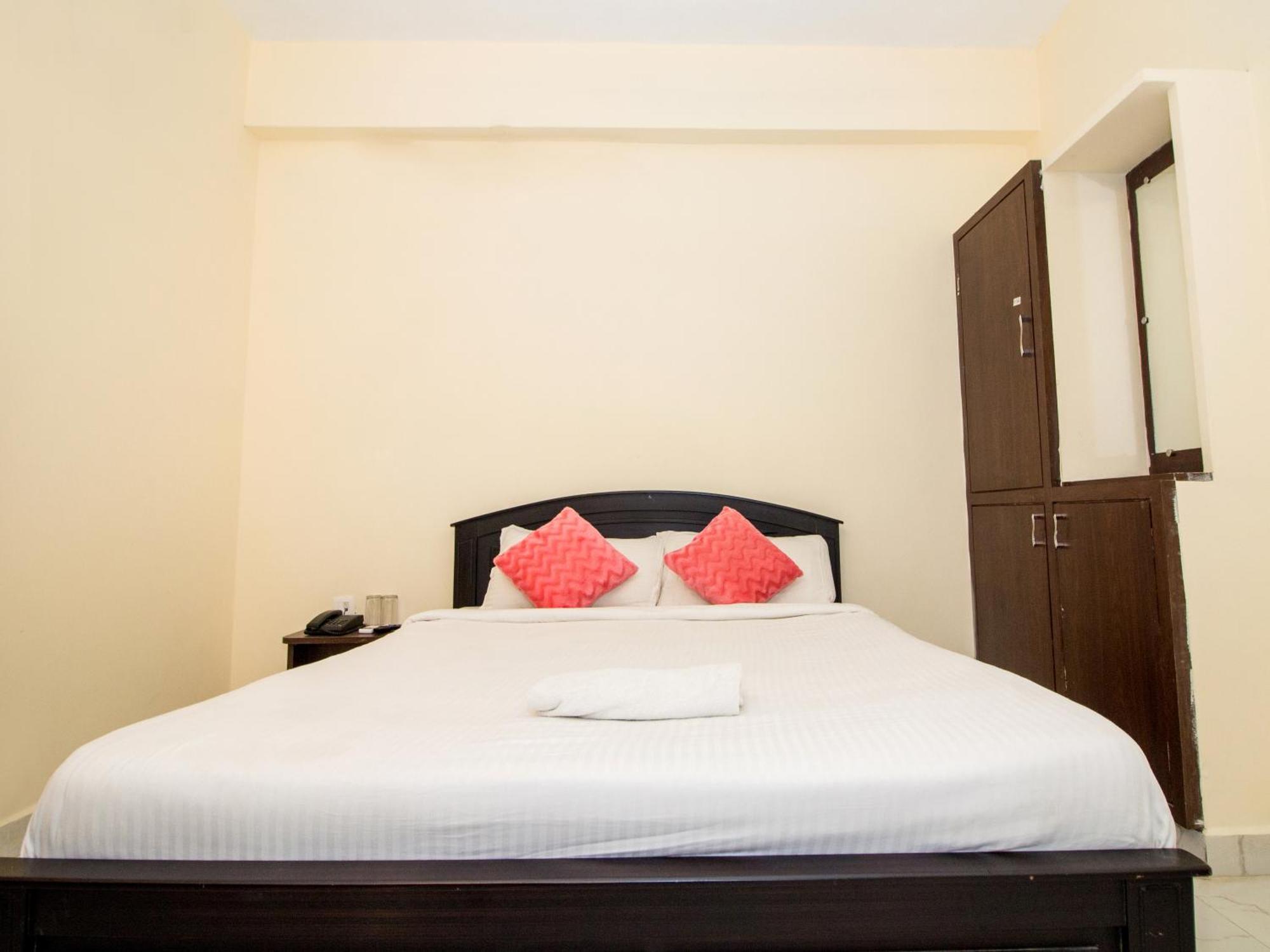 Pearl Suites, טירופאטי מראה חיצוני תמונה